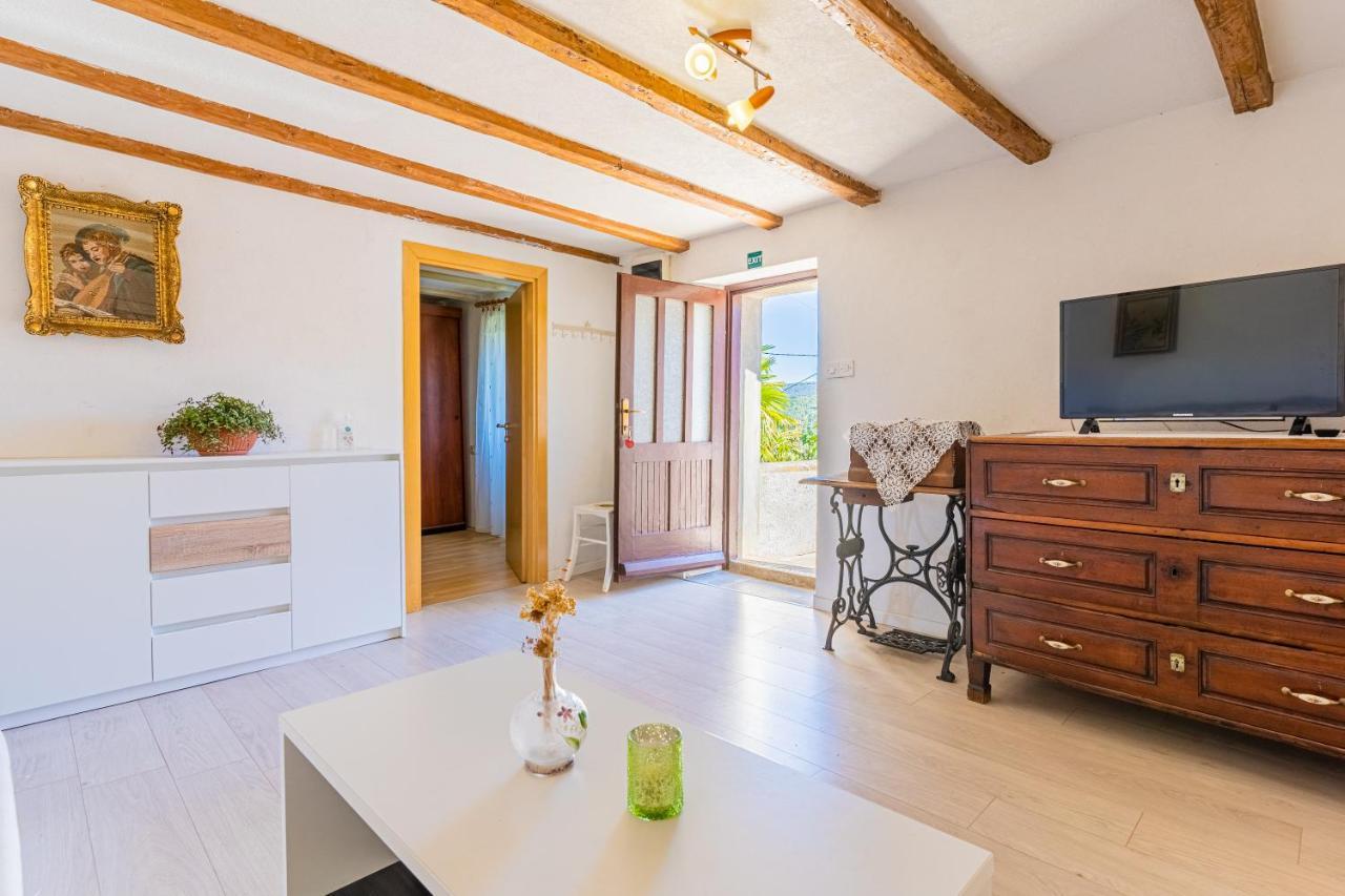 Apartmani Valun1 Extérieur photo